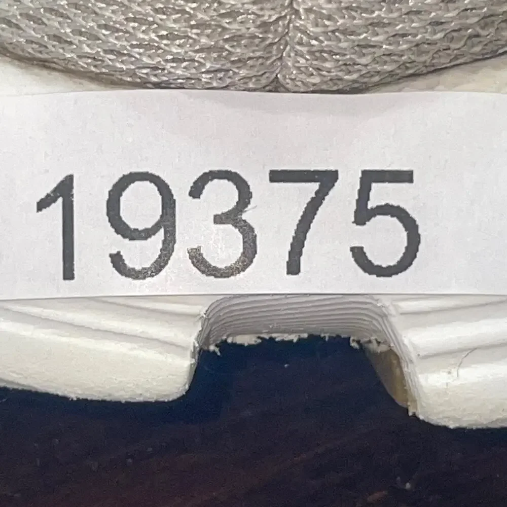 On Cloud 5 Swiss Women’s 9 Undyed White Yellow Sneakers Running Shoes 88.98532